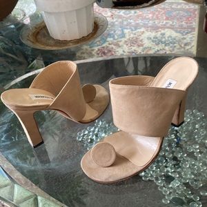 Beige Manolo Blahnik heels size 35.5 or 5.5